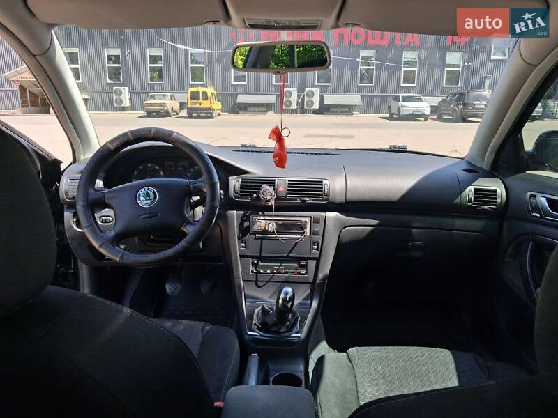 Ліфтбек Skoda Superb 2004 в 