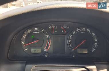 Ліфтбек Skoda Superb 2004 в 