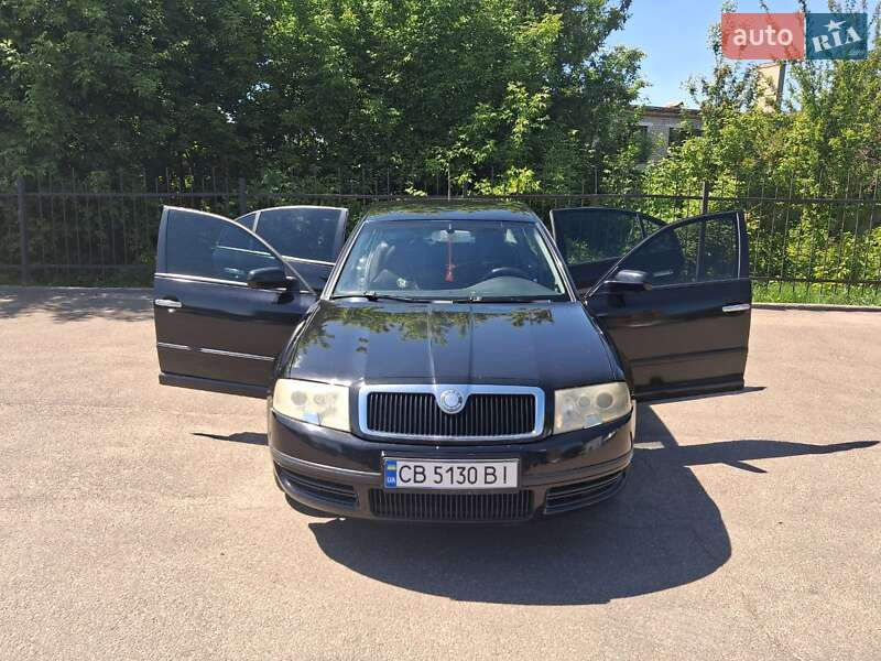 Лифтбек Skoda Superb 2004 в Чернигове