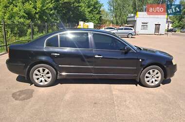 Ліфтбек Skoda Superb 2004 в 