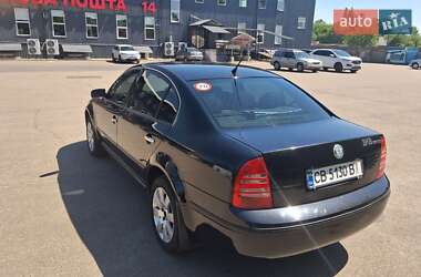 Ліфтбек Skoda Superb 2004 в 