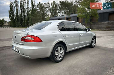 Лифтбек Skoda Superb 2008 в 