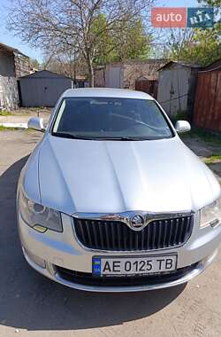 Лифтбек Skoda Superb 2011 в Кривом Роге