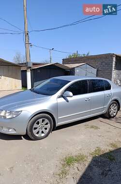 Ліфтбек Skoda Superb 2011 в 