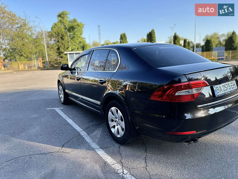 Лифтбек Skoda Superb 2013 в Александрие фото 5 Лифтбек Skoda Superb 2013 в Александрие
