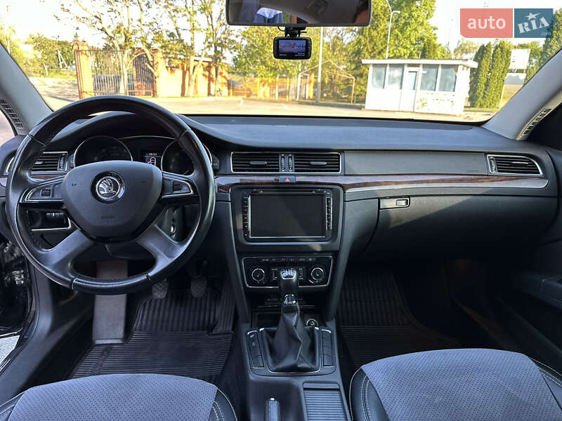 Лифтбек Skoda Superb 2013 в Александрие фото 15 Лифтбек Skoda Superb 2013 в Александрие