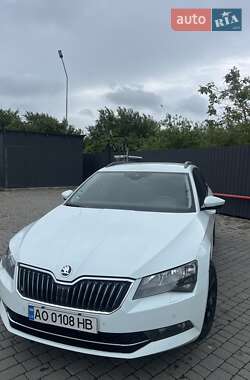 Універсал Skoda Superb 2016 в Мукачевому