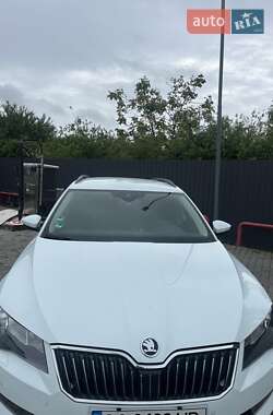 Універсал Skoda Superb 2016 в 