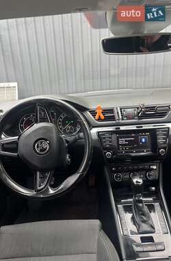 Універсал Skoda Superb 2016 в 