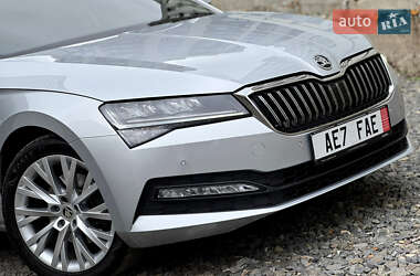 Лифтбек Skoda Superb 2022 в 
