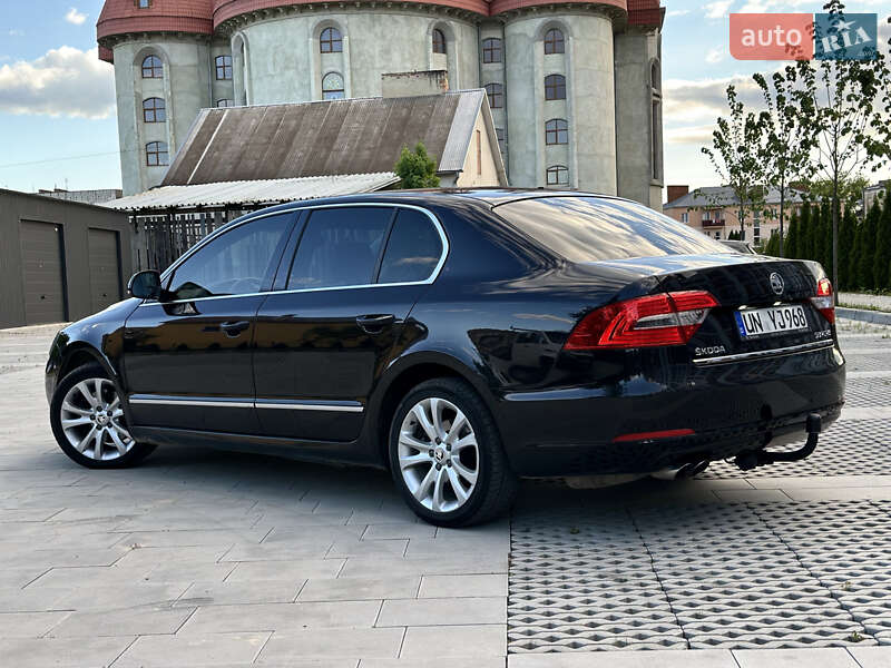 Лифтбек Skoda Superb 2014 в Львове