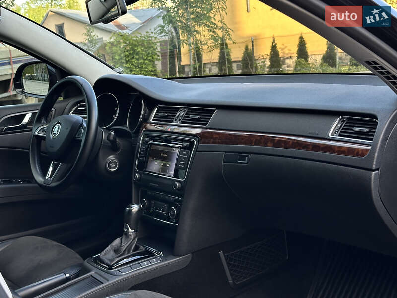 Лифтбек Skoda Superb 2014 в Львове