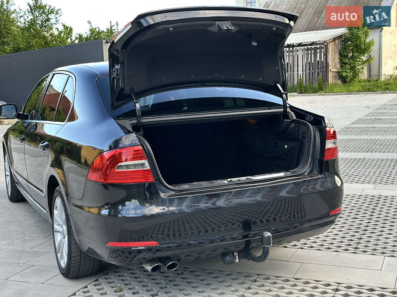 Лифтбек Skoda Superb 2014 в Львове
