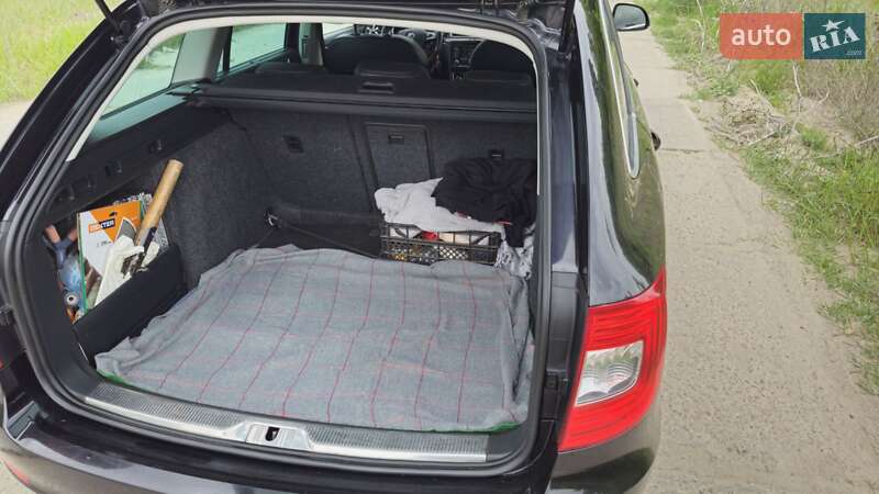 Универсал Skoda Superb 2013 в Киеве