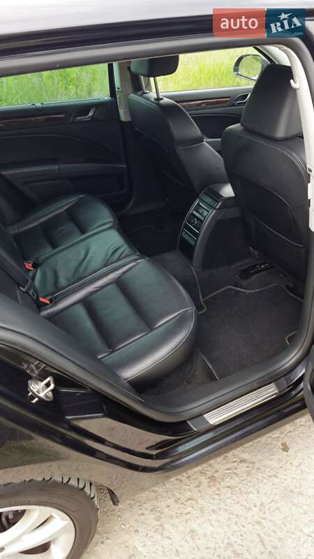 Универсал Skoda Superb 2013 в Киеве