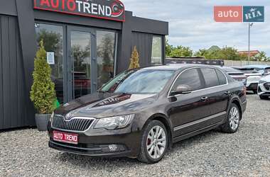 Лифтбек Skoda Superb 2013 в Львове