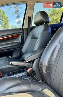 Ліфтбек Skoda Superb 2002 в 