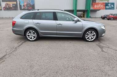 Универсал Skoda Superb 2011 в 