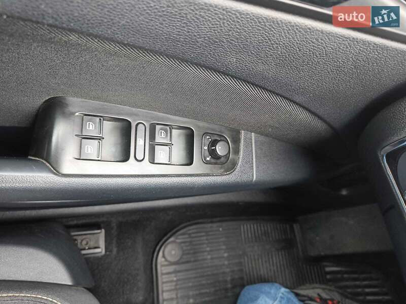 Универсал Skoda Superb 2011 в Николаеве