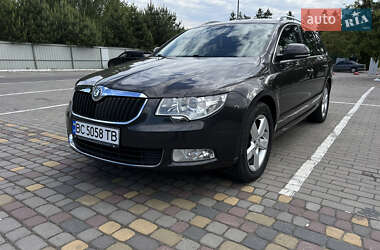 Универсал Skoda Superb 2010 в 