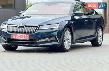 Ліфтбек Skoda Superb 2020 в 
