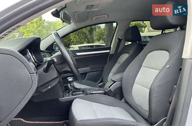 Лифтбек Skoda Superb 2012 в 