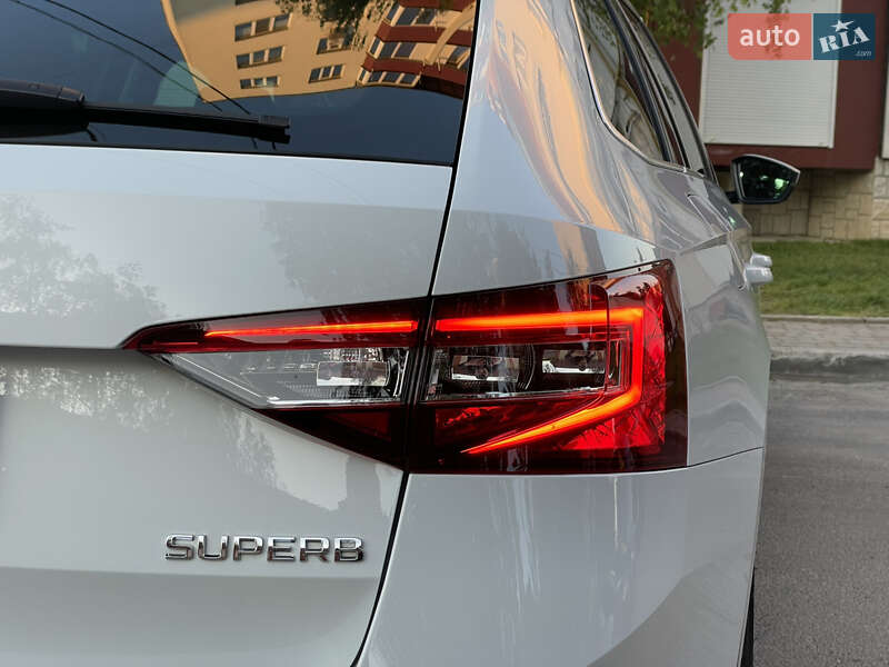 Універсал Skoda Superb 2019 в Тернополі