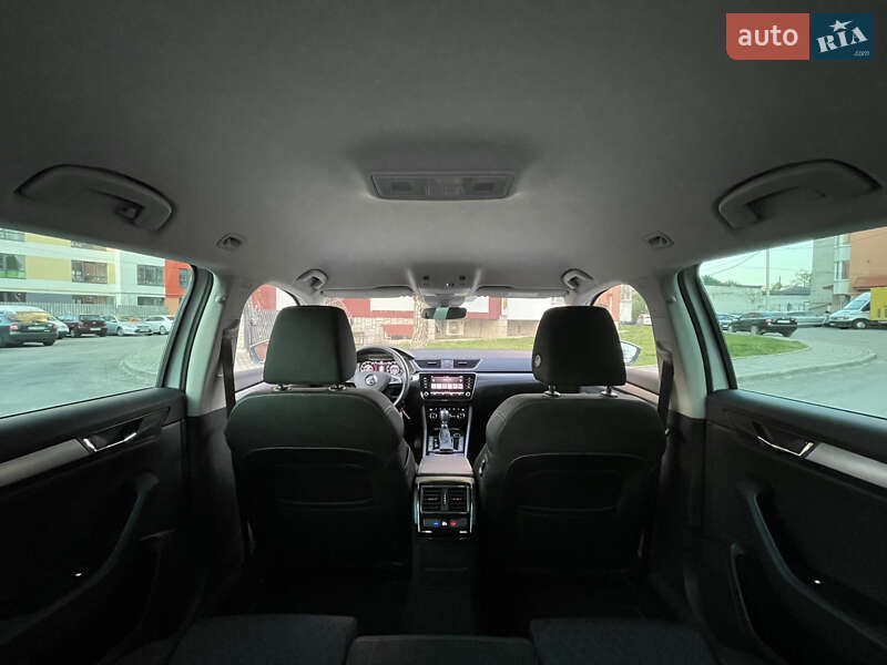 Універсал Skoda Superb 2019 в Тернополі