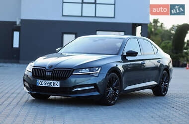 Лифтбек Skoda Superb 2021 в 