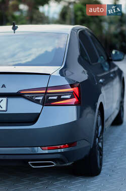 Лифтбек Skoda Superb 2021 в 