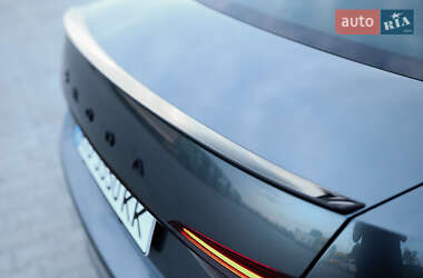 Лифтбек Skoda Superb 2021 в 