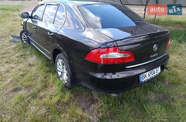 Лифтбек Skoda Superb 2012 в 