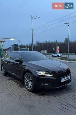 Лифтбек Skoda Superb 2017 в Киеве