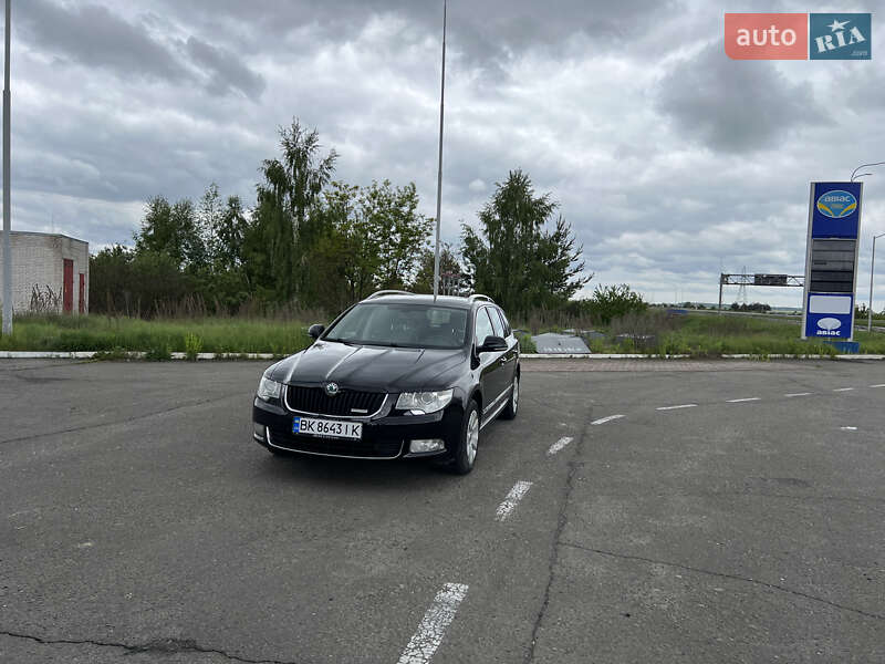 Универсал Skoda Superb 2012 в Бродах
