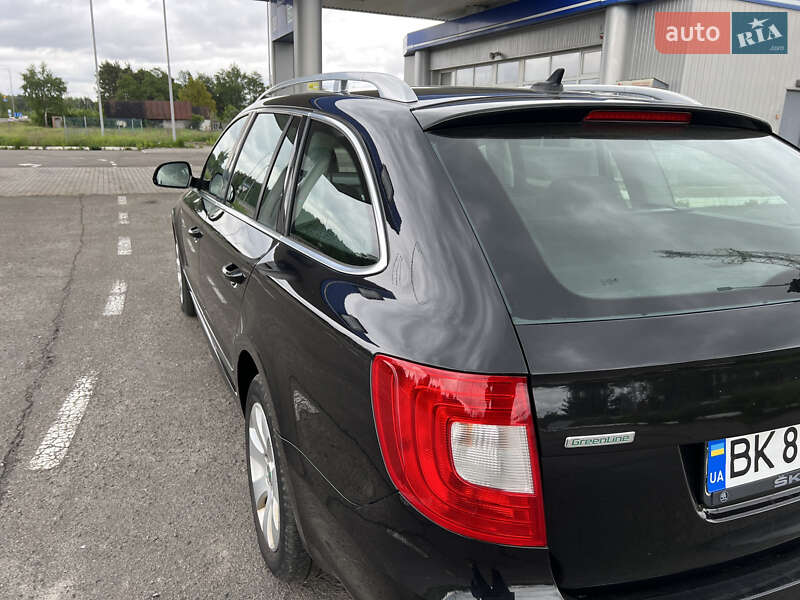 Универсал Skoda Superb 2012 в Бродах