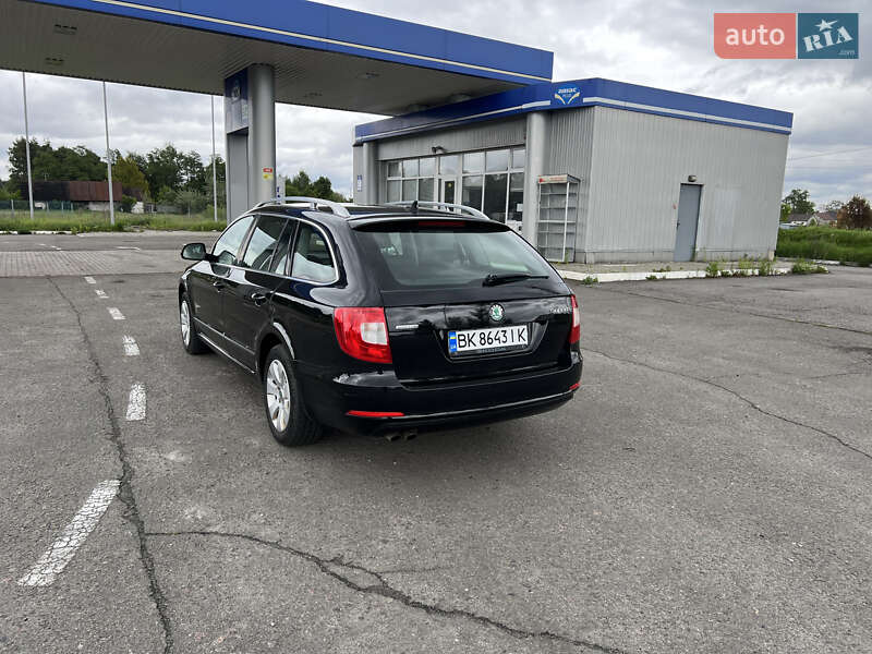 Универсал Skoda Superb 2012 в Бродах