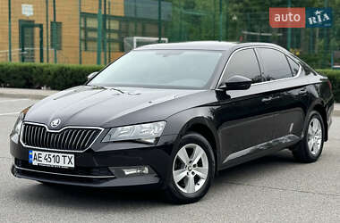 Ліфтбек Skoda Superb 2016 в 