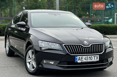 Ліфтбек Skoda Superb 2016 в 