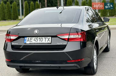 Ліфтбек Skoda Superb 2016 в 