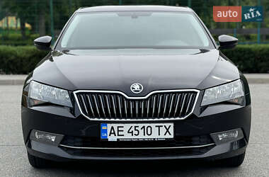 Ліфтбек Skoda Superb 2016 в 