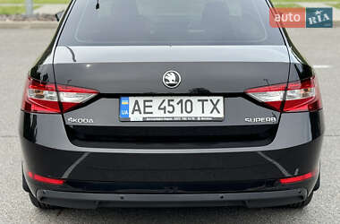 Ліфтбек Skoda Superb 2016 в 