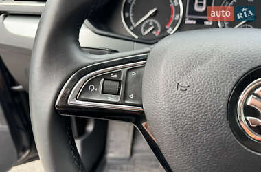 Ліфтбек Skoda Superb 2016 в 
