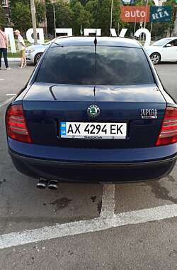 Лифтбек Skoda Superb 2002 в 