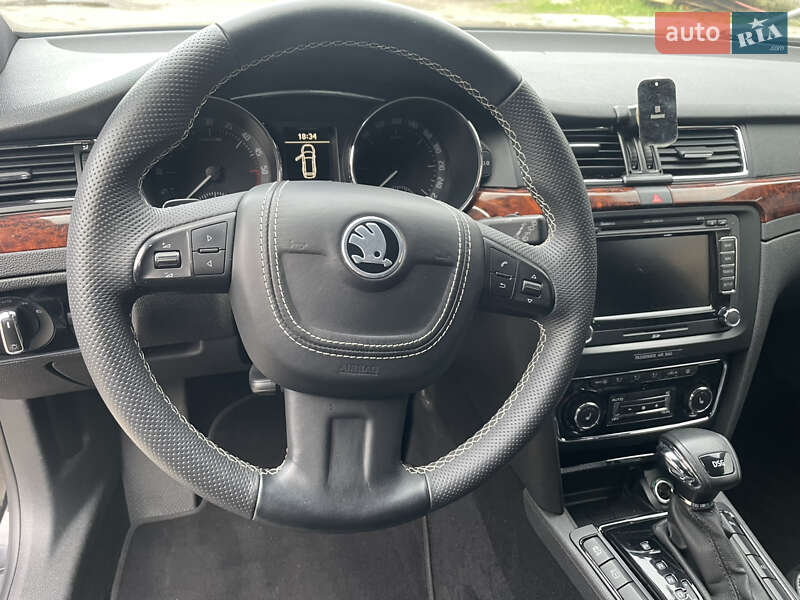 Універсал Skoda Superb 2010 в Києві