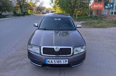 Лифтбек Skoda Superb 2003 в 