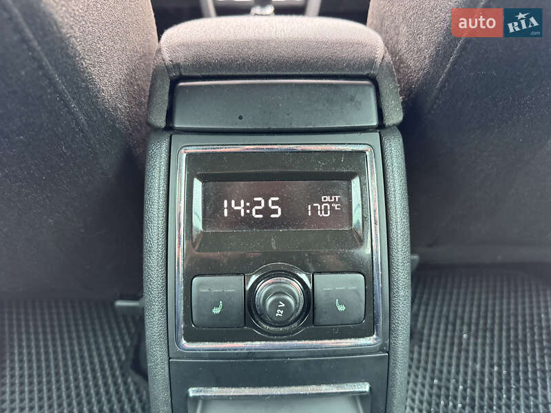 Універсал Skoda Superb 2011 в Києві