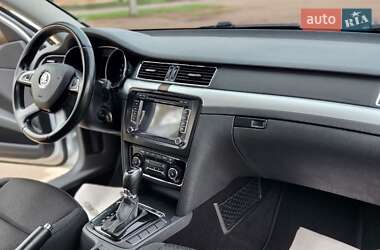 Лифтбек Skoda Superb 2013 в 