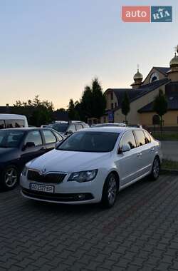 Ліфтбек Skoda Superb 2013 в Мукачевому