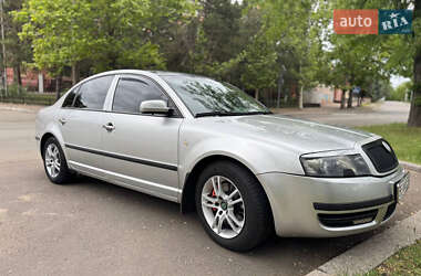 Лифтбек Skoda Superb 2003 в 