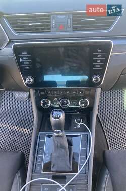 Лифтбек Skoda Superb 2021 в 